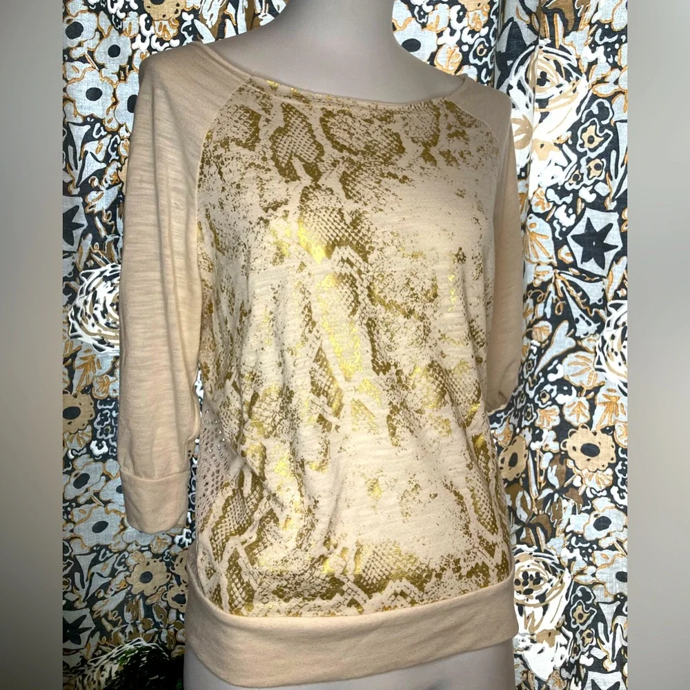 Belle du Jour Metallic front crocheted back - Picture 1 of 5